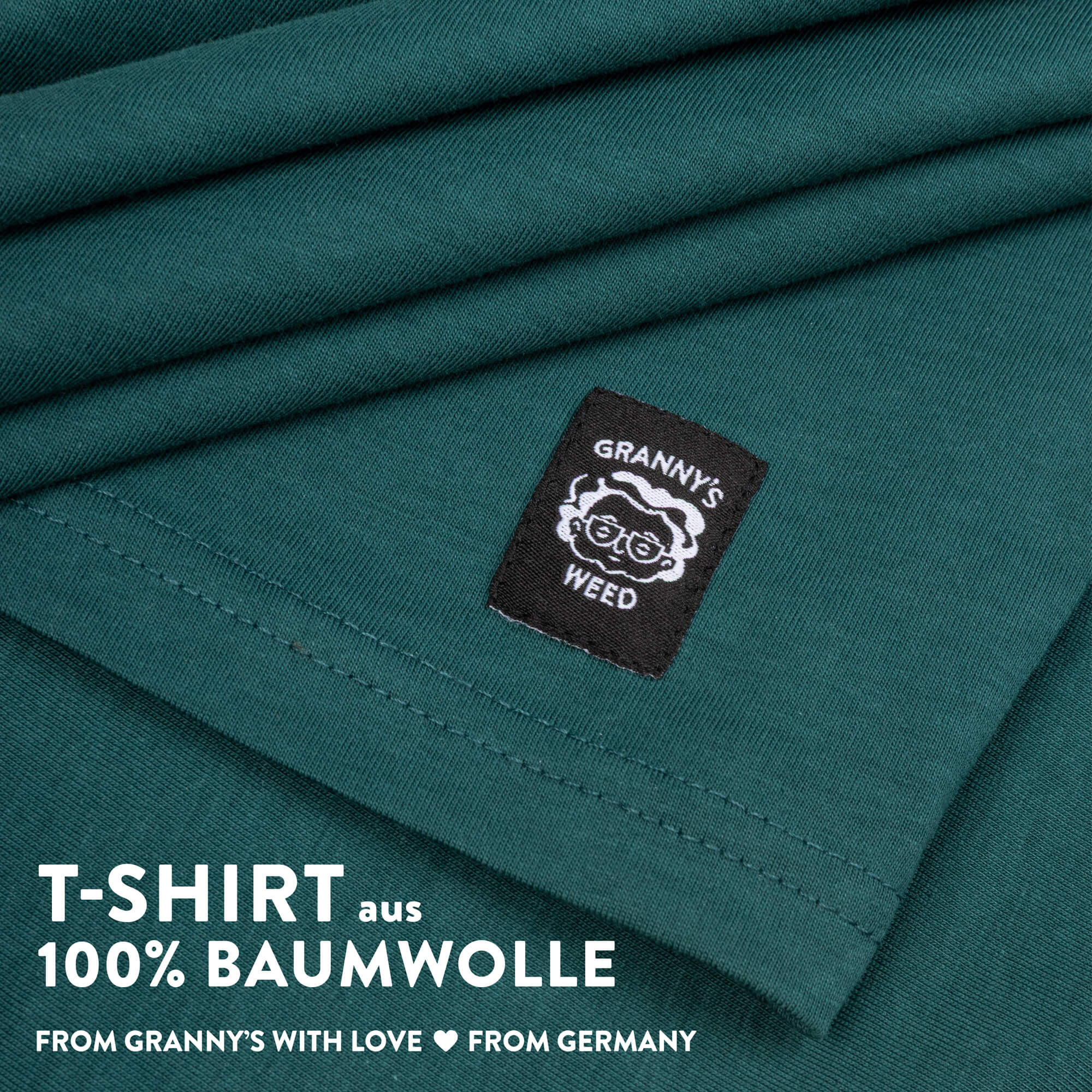 Detailansicht des In Granny We Trust Prints auf dem Grannys Weed T-Shirt